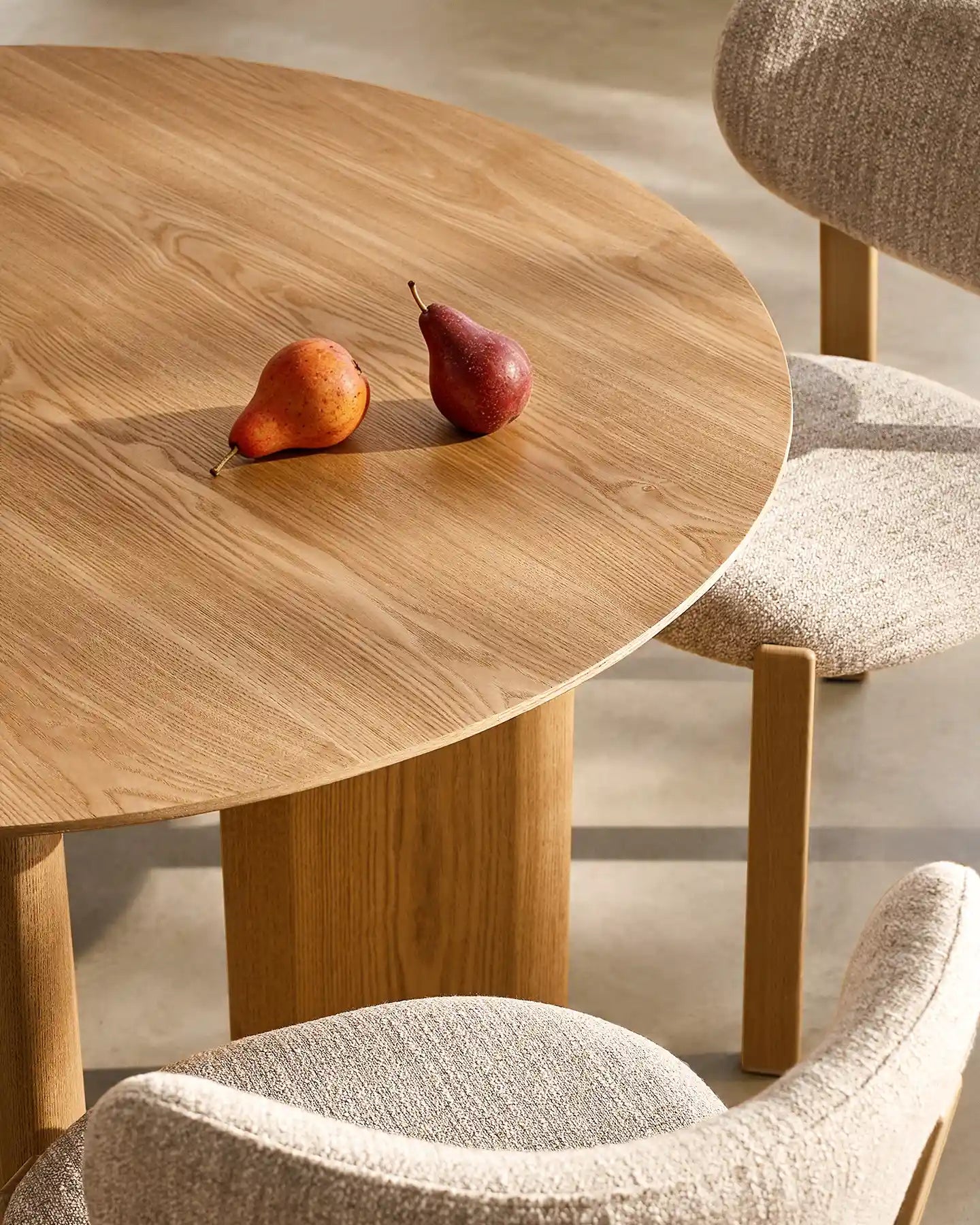 Bramley Dining Table [For 4-6] [Pre-Order]