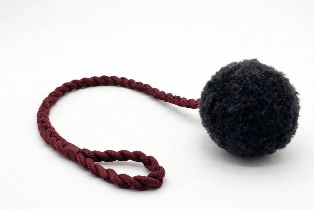 Wool Pom Tug Toy - Black-1