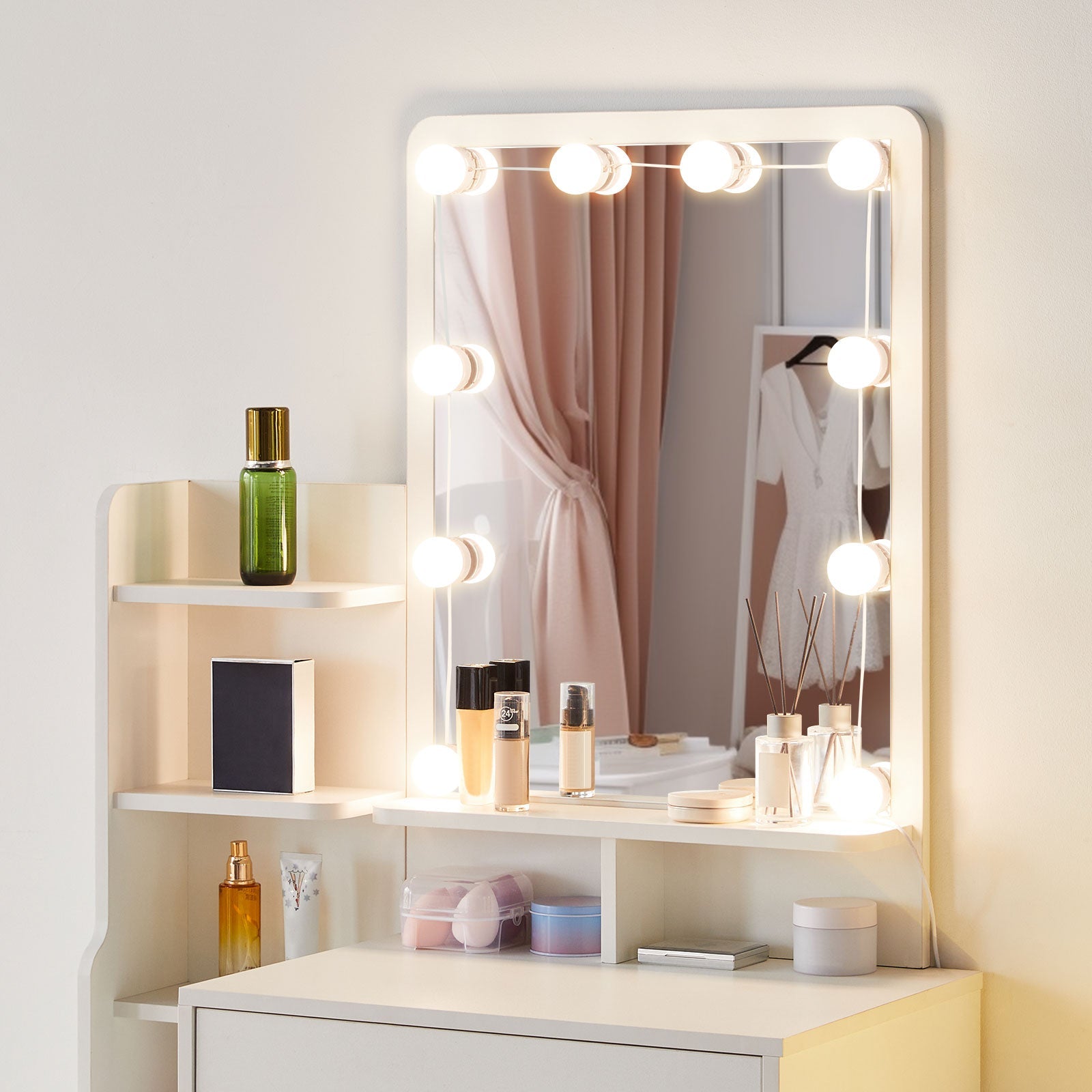 Bulbs for Dressing Table